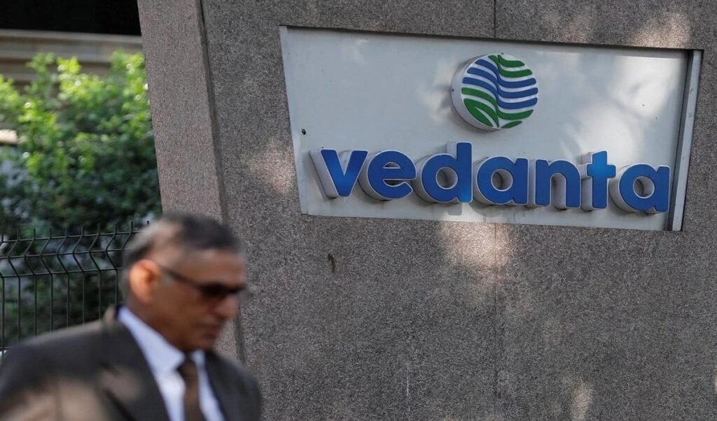 Vedanta में बड़ी Block Deal से हड़कंप, Share Price 8% लुढ़का, निवेशकों में मची खलबली। Vedanta में बड़ी Block Deal से हड़कंप, Share Price 8% लुढ़का, निवेशकों में मची खलबली।