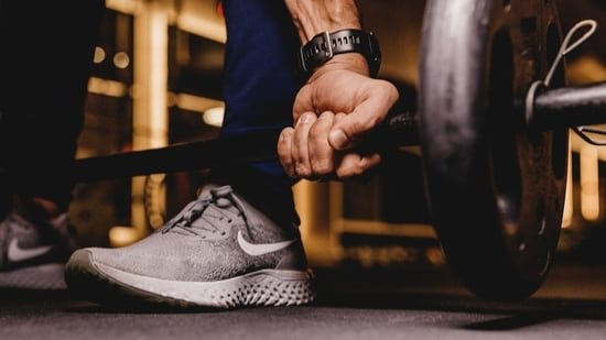 Want to avoid heart attacks? 30-year study suggests lifting weights Want to avoid heart attacks? 30-year study suggests lifting weights