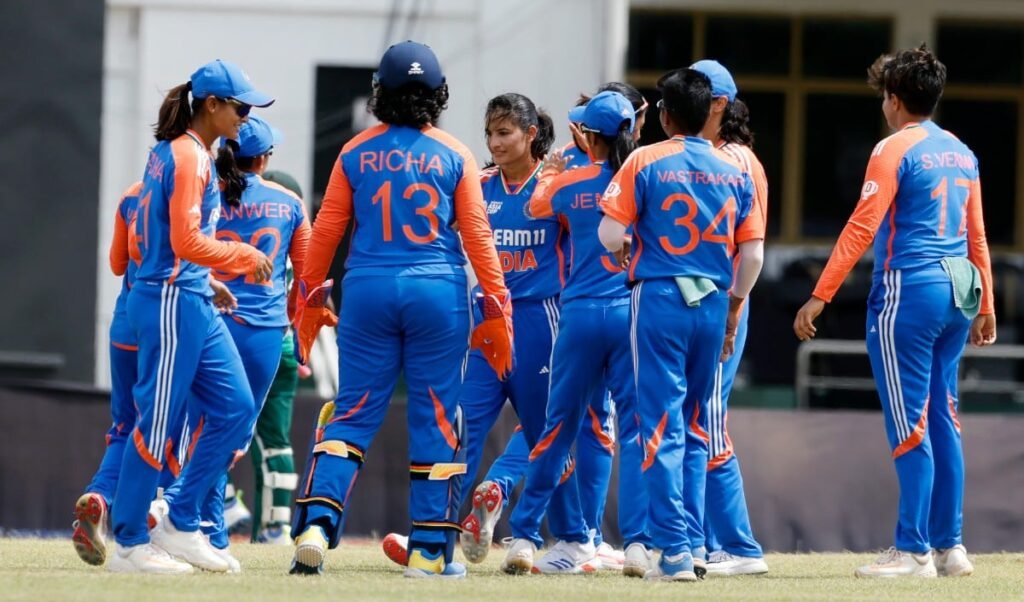Women's T20 World Cup | 'तीनों विभागों में रहे फेल, रणनीति पर फिर से विचार करने की ज़रूरत', अमोल मजूमदार का बड़ा बयान