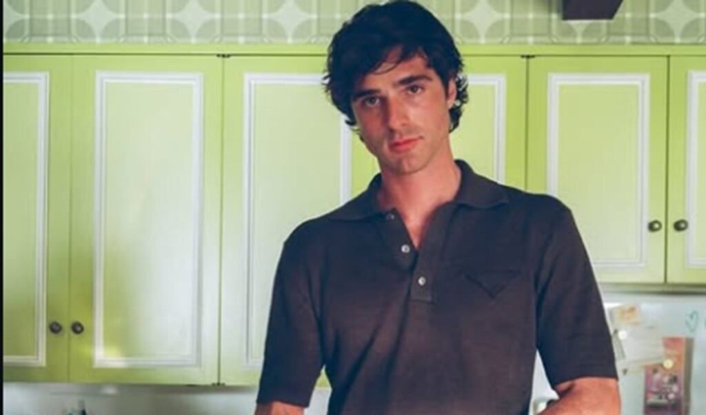 jacob elordi lashing out at a fan in japan goes viral he walked out of the restaurant saying