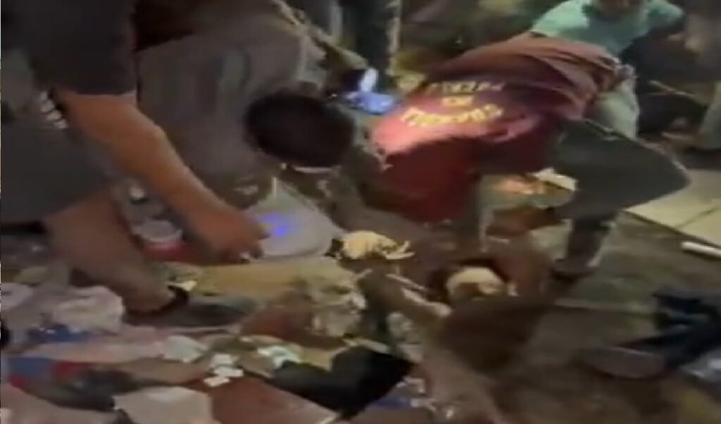 massive earthquake in venezuela kills 235 people injures 4300 search and rescue operations underway