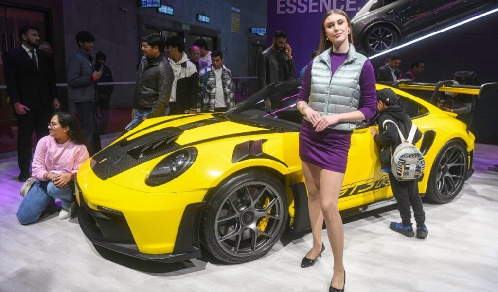porsche 911 gt3 launched in india its 311 kmph top speed will leave you stunned porsche 911 gt3 launched in india its 311 kmph top speed will leave you stunned