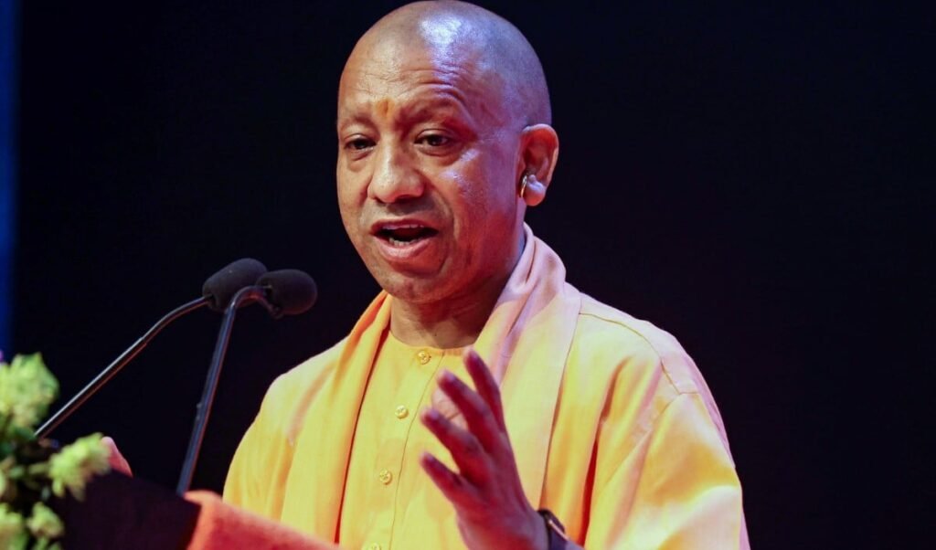 अब ‘पावागढ़’ होगा ‘फाजिलनगर’ का नाम, कुशीनगर में CM Yogi की हुंकार, मच्छर और माफिया दोनों खत्म किए अब ‘पावागढ़’ होगा ‘फाजिलनगर’ का नाम, कुशीनगर में CM Yogi की हुंकार, मच्छर और माफिया दोनों खत्म किए