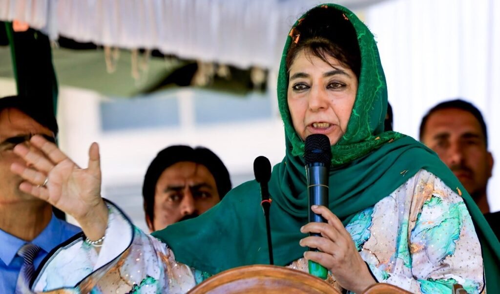 आगे देखें, अतीत में न अटकें…, Mehbooba Mufti ने Kashmiri Pandits के लिए नए पुनर्वास मॉडल की वकालत की आगे देखें, अतीत में न अटकें…, Mehbooba Mufti ने Kashmiri Pandits के लिए नए पुनर्वास मॉडल की वकालत की