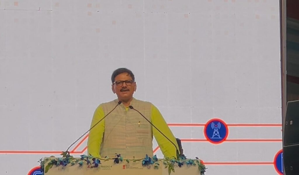 किसानों के त्याग से जेवर बना निवेश का नया वैश्विक केंद्र, ₹15,023 करोड़ की परियोजनाओं की रखी गई आधारशिला