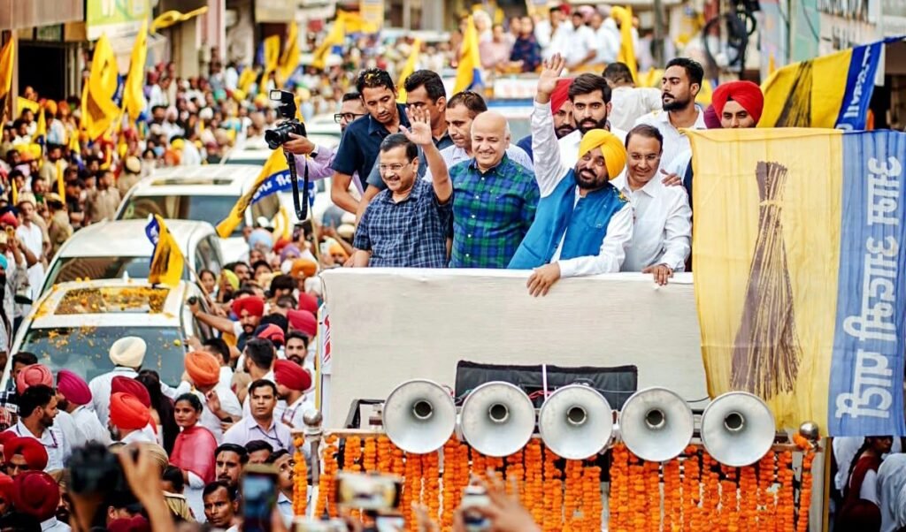 केजरीवाल ने दिया Punjab Elections जल्दी होने का संकेत, Bhagwant Mann ही होंगे CM चेहरा! केजरीवाल ने दिया Punjab Elections जल्दी होने का संकेत, Bhagwant Mann ही होंगे CM चेहरा!