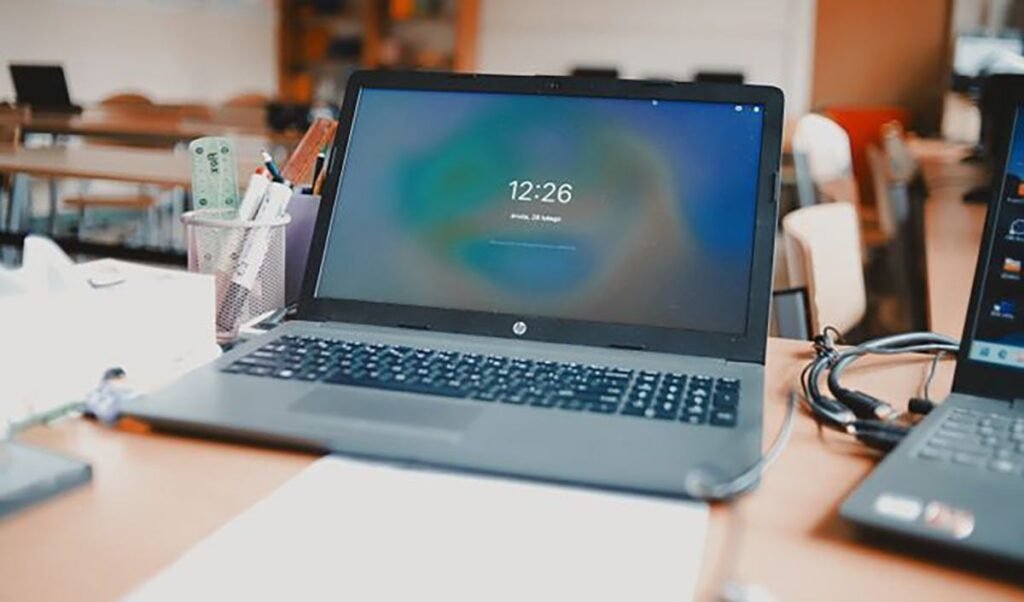 नया Laptop लेने के बाद सबसे पहले क्या करें? जानिए एक्सपर्ट्स की जरूरी सलाह