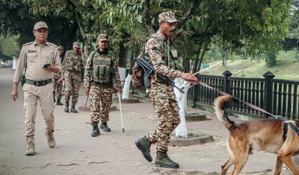 ‘बस अपनी बेटी को सुरक्षित वापस चाहते हैं’, MBA स्टूडेंट के 12 दिनों से लापता होने के बाद टूट रहा परिवार का सब्र ‘बस अपनी बेटी को सुरक्षित वापस चाहते हैं’, MBA स्टूडेंट के 12 दिनों से लापता होने के बाद टूट रहा परिवार का सब्र
