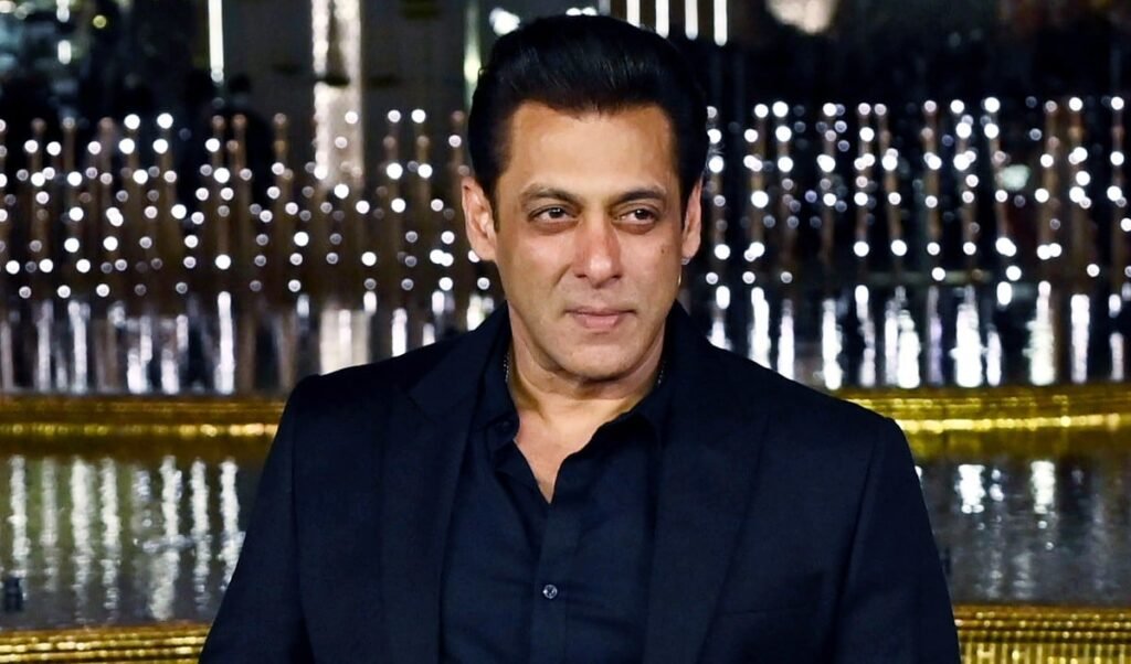 बॉम्बे हाई कोर्ट की Salman Khan के पड़ोसी को नसीहत! 'सोशल मीडिया पर होने का मतलब यह नहीं कि किसी की मानहानि की जाए' बॉम्बे हाई कोर्ट की Salman Khan के पड़ोसी को नसीहत! 'सोशल मीडिया पर होने का मतलब यह नहीं कि किसी की मानहानि की जाए'