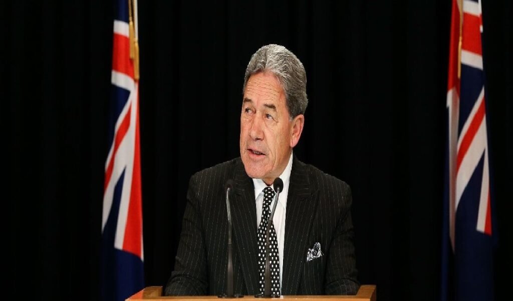 भारतीयों को रोकने की 'साजिश'? New Zealand के मंत्री Winston Peters ने FTA Immigration नियमों पर उठाए सवाल