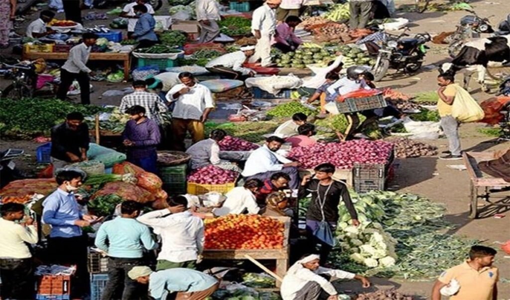 महंगाई का डबल अटैक! खाने-पीने के साथ Petrol-Diesel ने दिया झटका, CPI 3.93% पहुंचा महंगाई का डबल अटैक! खाने-पीने के साथ Petrol-Diesel ने दिया झटका, CPI 3.93% पहुंचा