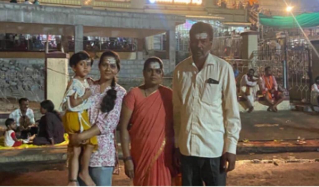 मैसूर में खौफनाक त्रासदी! शादी से ठीक एक दिन पहले होने वाली दुल्हन और माता-पिता ने किया सुसाइड! पड़ोसी युवक गिरफ्तार मैसूर में खौफनाक त्रासदी! शादी से ठीक एक दिन पहले होने वाली दुल्हन और माता-पिता ने किया सुसाइड! पड़ोसी युवक गिरफ्तार