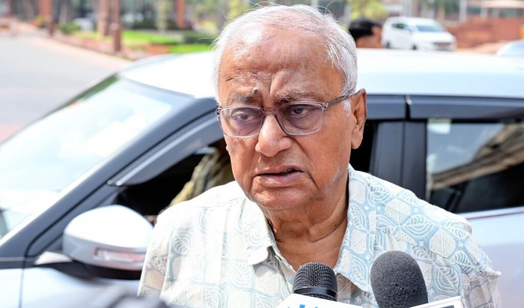 विपक्षी एकता की आहट: TMC के Saugata Roy बोले- BJP के खिलाफ Congress संग काम ज़रूरी विपक्षी एकता की आहट: TMC के Saugata Roy बोले- BJP के खिलाफ Congress संग काम ज़रूरी