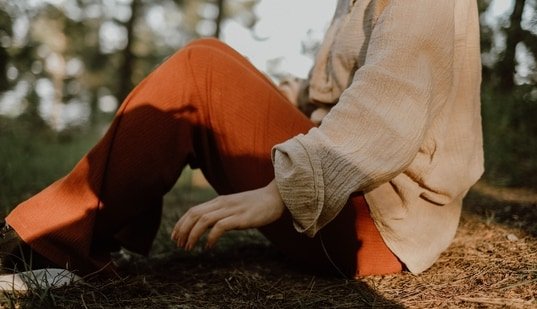 5 linen trousers perfect for Indian summers: Stylish picks to ace this season 5 linen trousers perfect for Indian summers: Stylish picks to ace this season