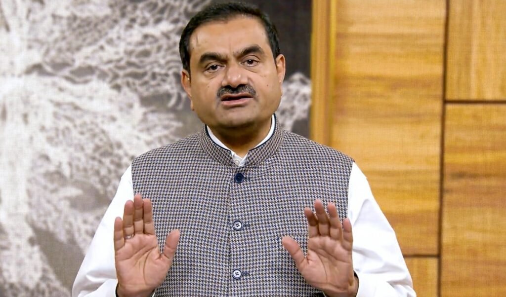 Adani Enterprises QIP को मिलीं ₹38,000 करोड़ की Bids, मांग देख कंपनी ने बढ़ाया इश्यू साइज Adani Enterprises QIP को मिलीं ₹38,000 करोड़ की Bids, मांग देख कंपनी ने बढ़ाया इश्यू साइज