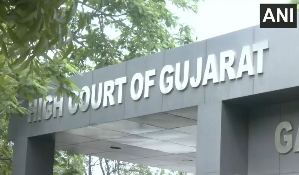 Ahmedabad Serial Blast Case: गुजरात हाई कोर्ट का बड़ा फैसला, 38 आतंकियों की सज़ा-ए-मौत बरकरार Ahmedabad Serial Blast Case: गुजरात हाई कोर्ट का बड़ा फैसला, 38 आतंकियों की सज़ा-ए-मौत बरकरार