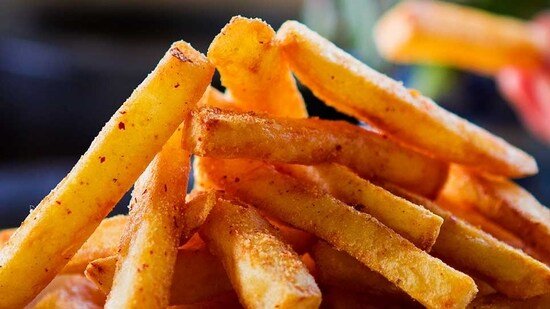 Are French fries worse than cigarettes? Gurugram oncologist Dr Vartika Vishwani’s shocking warning Are French fries worse than cigarettes? Gurugram oncologist Dr Vartika Vishwani’s shocking warning