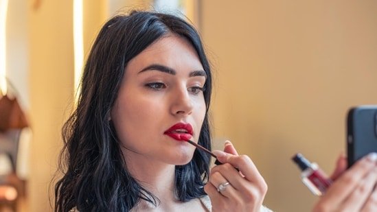 Are your lipsticks lasting enough to survive coffee dates? Here are 10 lipsticks that stay put through coffee and meals Are your lipsticks lasting enough to survive coffee dates? Here are 10 lipsticks that stay put through coffee and meals