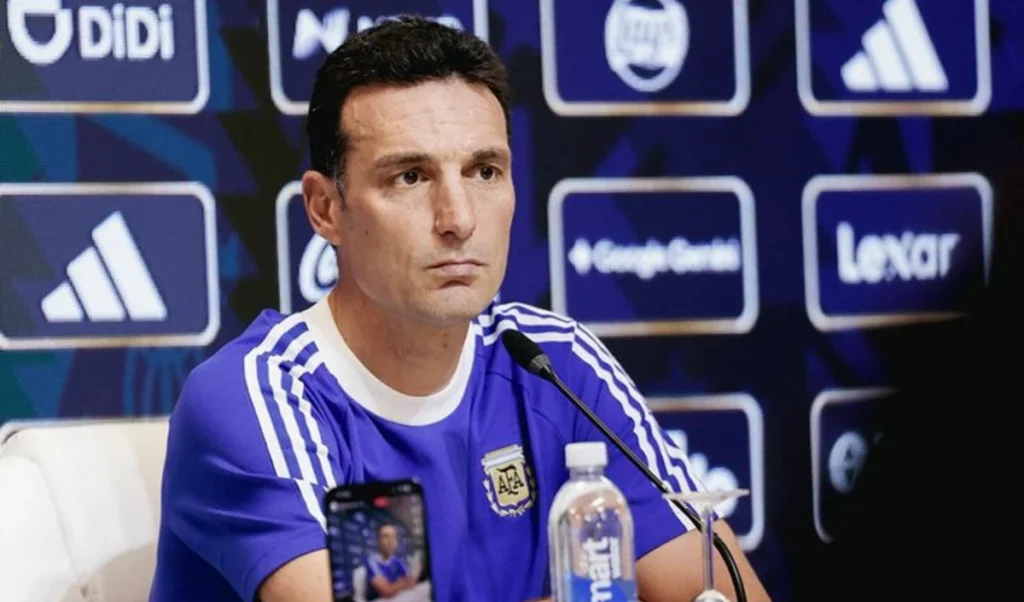 Argentina का 'करो या मरो' मुकाबला, Cape Verde से भिड़ंत से पहले कोच Scaloni ने टीम को किया सावधान Argentina का 'करो या मरो' मुकाबला, Cape Verde से भिड़ंत से पहले कोच Scaloni ने टीम को किया सावधान