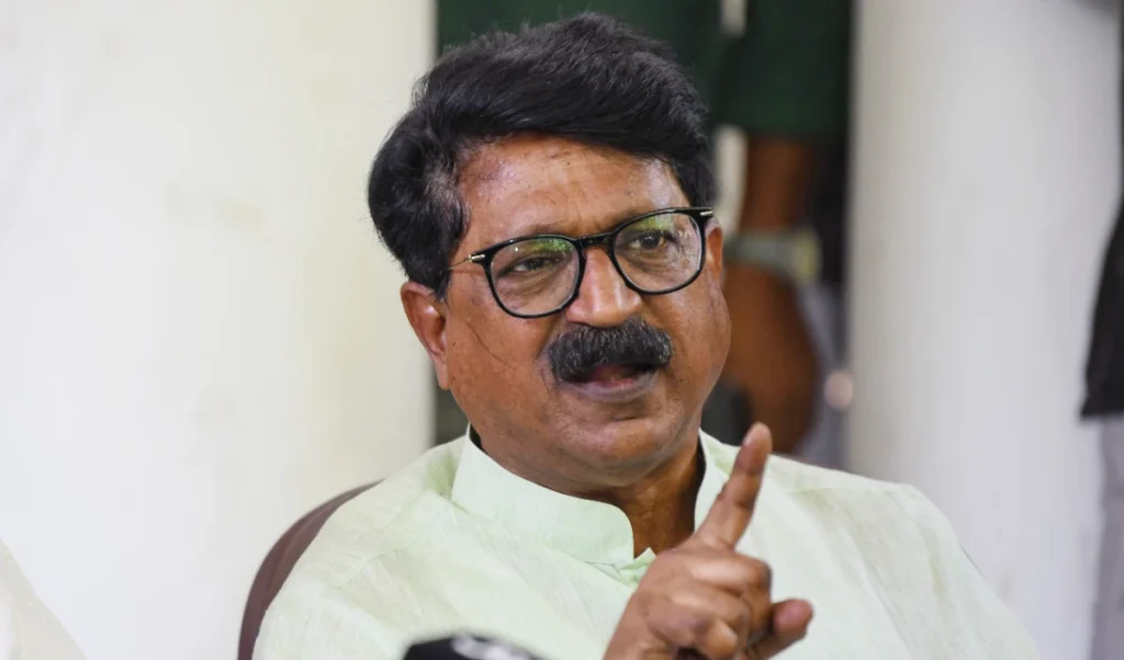 Arvind Sawant का आरोप: Maharashtra की ‘माझी लड़की बहिन’ योजना से 90 लाख नाम कटे Arvind Sawant का आरोप: Maharashtra की ‘माझी लड़की बहिन’ योजना से 90 लाख नाम कटे