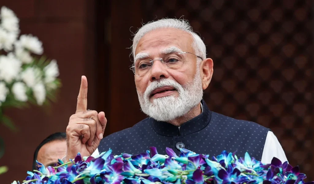 Assam Flood Situation | असम में बाढ़ की स्थिति गंभीर: PM मोदी ने CM हिमंत विश्व शर्मा से की बात, हरसंभव केंद्रीय सहायता का दिया आश्वासन Assam Flood Situation | असम में बाढ़ की स्थिति गंभीर: PM मोदी ने CM हिमंत विश्व शर्मा से की बात, हरसंभव केंद्रीय सहायता का दिया आश्वासन