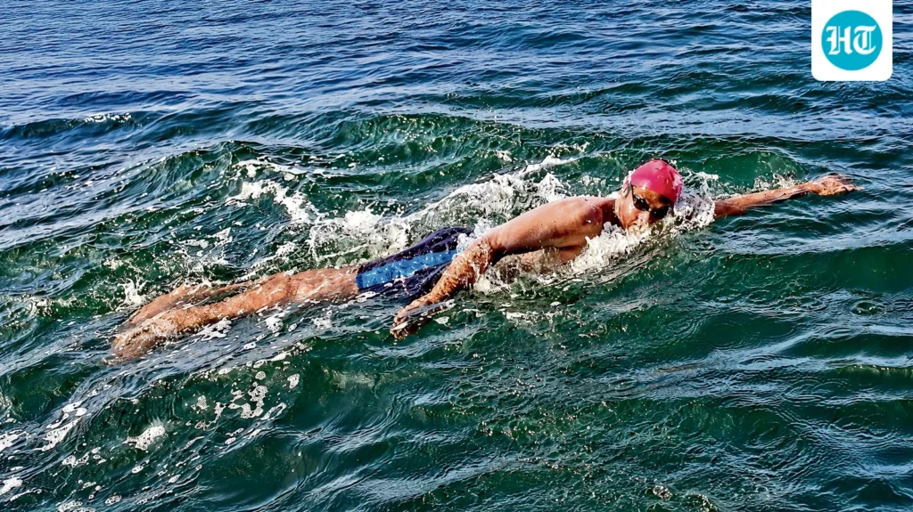 Bouy wonder: Meet the open-ocean swimmer setting world records at 21 Bouy wonder: Meet the open-ocean swimmer setting world records at 21