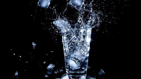 Can adding salt to water support hydration? Doctor explains when sodium can be beneficial: ‘May reduce risk of heat…’ Can adding salt to water support hydration? Doctor explains when sodium can be beneficial: ‘May reduce risk of heat…’