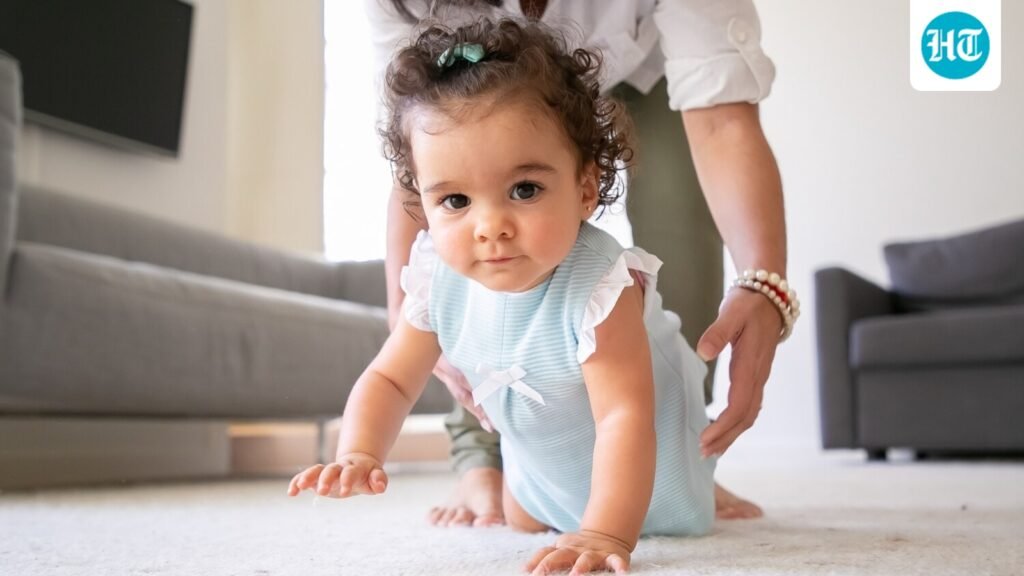 Child not responding to their name? Paediatrician shares 7 developmental signs parents should know before age 2 Child not responding to their name? Paediatrician shares 7 developmental signs parents should know before age 2