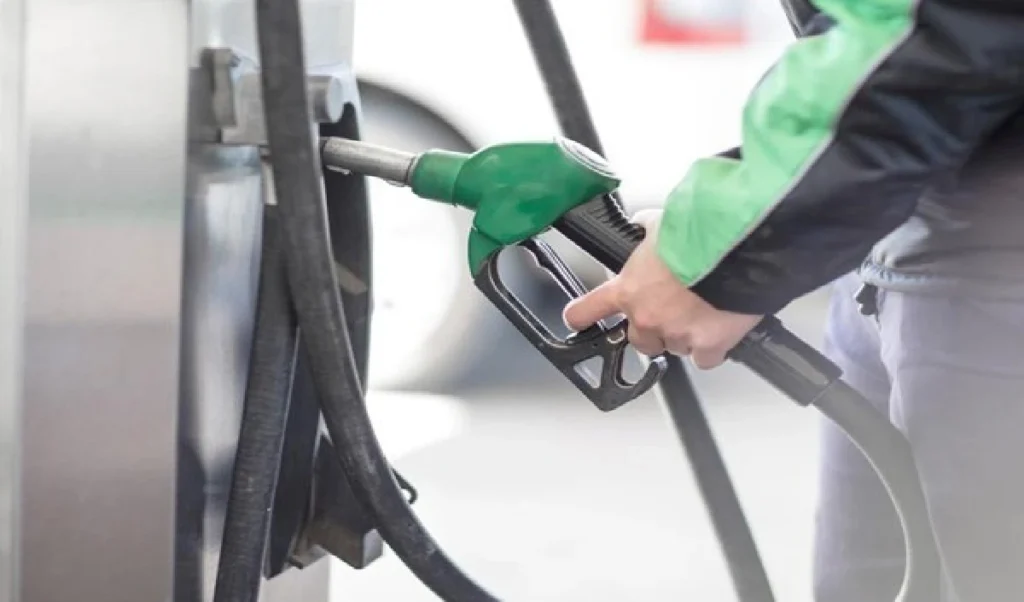 E20 Petrol पर India का खंडन, Bhutan के पत्रकार बोले- हमारी रिपोर्ट सच्ची E20 Petrol पर India का खंडन, Bhutan के पत्रकार बोले- हमारी रिपोर्ट सच्ची
