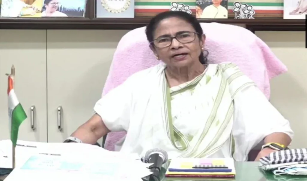 ED का TMC पर बड़ा Action, बैंक खाते फ्रीज होने पर Calcutta High Court पहुंची पार्टी