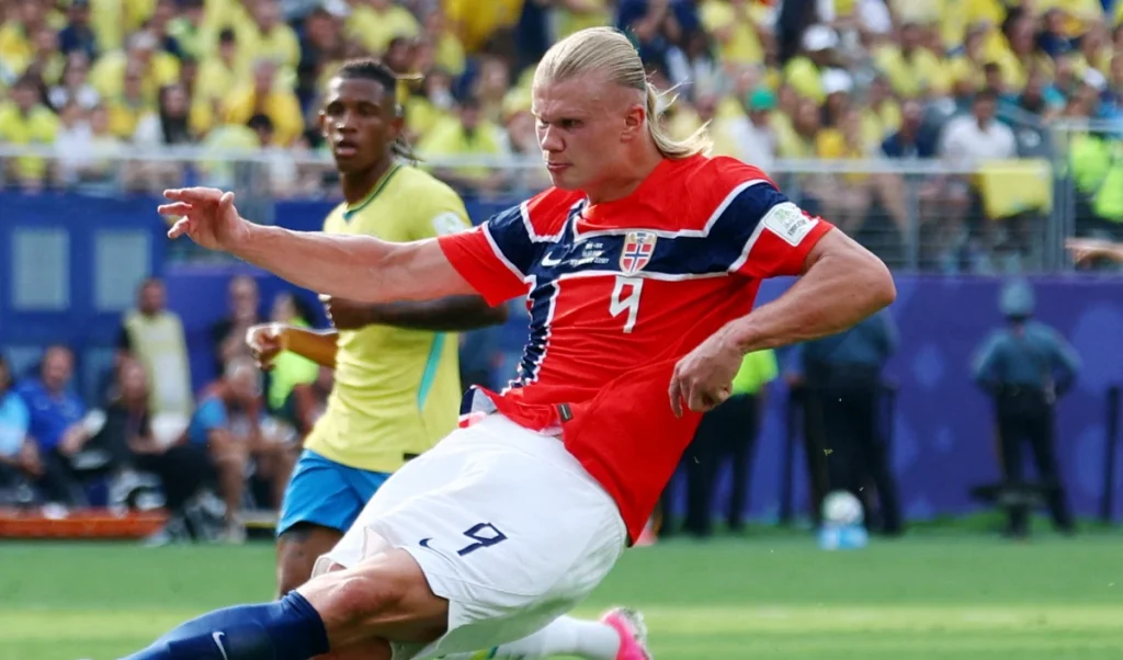 FIFA World Cup 2026 | Haaland ने दो गोल करके Brazil को बाहर किया, Norway को पहली बार क्वार्टर फाइनल में पहुंचाया FIFA World Cup 2026 | Haaland ने दो गोल करके Brazil को बाहर किया, Norway को पहली बार क्वार्टर फाइनल में पहुंचाया