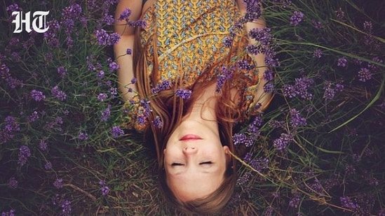 Feeling overwhelmed? These 6 grounding techniques can help you feel calm in under 5 minutes Feeling overwhelmed? These 6 grounding techniques can help you feel calm in under 5 minutes