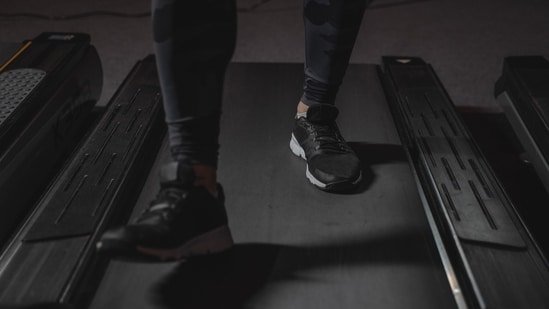 Fitness coach reveals what happens when you perform an incline walk after lifting weights Fitness coach reveals what happens when you perform an incline walk after lifting weights