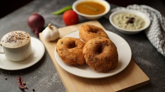 From Ram laddu to Masala vade: Easy monsoon snacks that deserve a spot on your rainy-day menu From Ram laddu to Masala vade: Easy monsoon snacks that deserve a spot on your rainy-day menu
