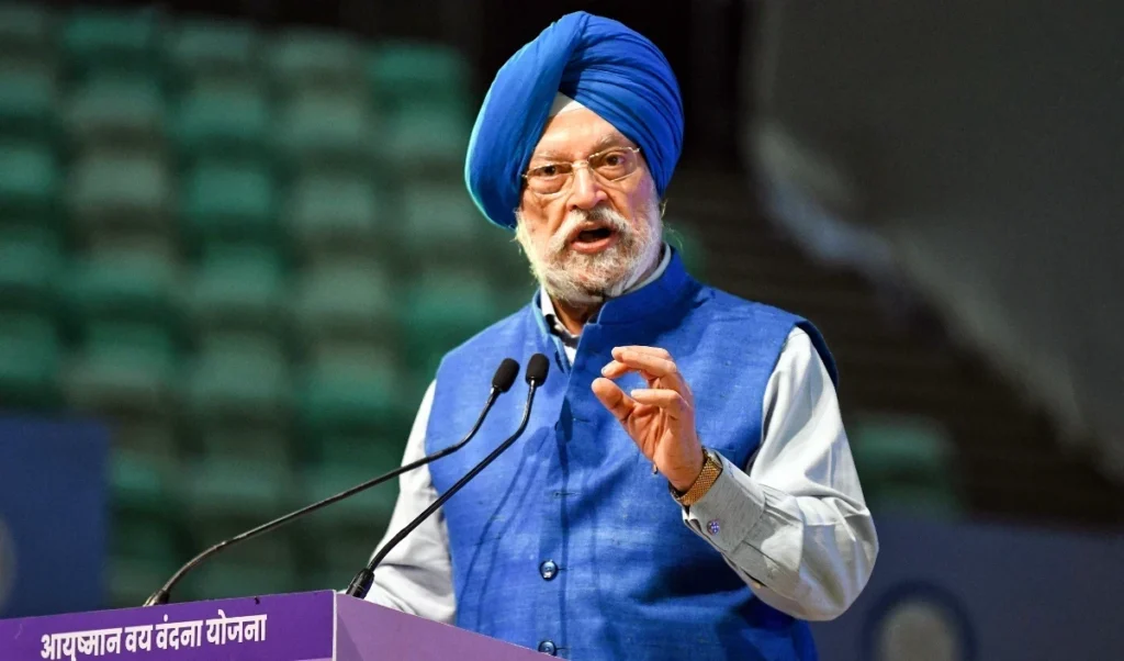 Fuel Price में राहत के लिए करना होगा इंतजार, मंत्री Hardeep Puri बोले- 2-3 महीने बाद फैसला