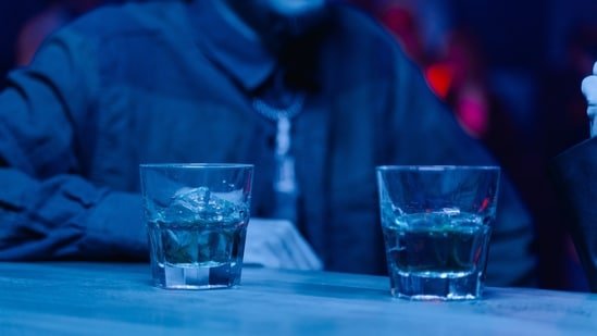 Heart surgeon explains how alcohol affects the heart: Weakens cardiac muscles, increases blood pressure… Heart surgeon explains how alcohol affects the heart: Weakens cardiac muscles, increases blood pressure…