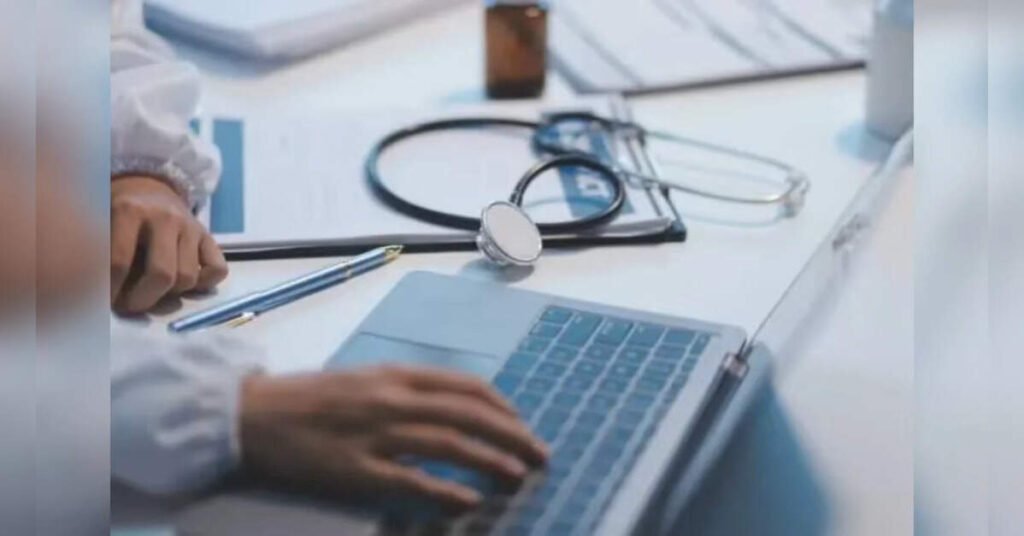 High Adoption Among Indian Clinicians, Yet Reliance on Generic Tools Raises Patient Safety Concerns, ETHealthworld High Adoption Among Indian Clinicians, Yet Reliance on Generic Tools Raises Patient Safety Concerns, ETHealthworld