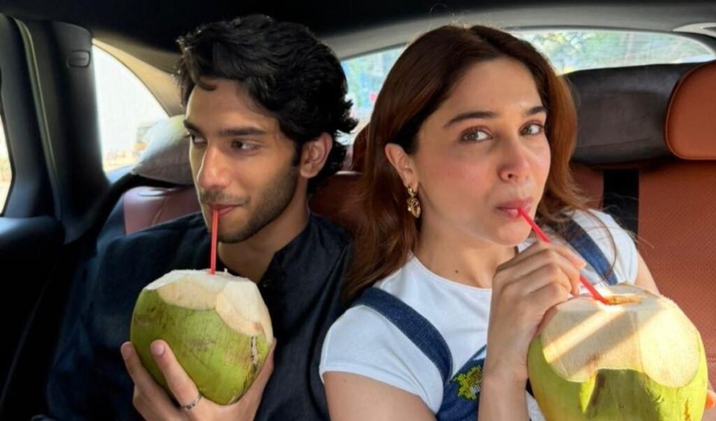 Imtiaz Ali की नई फिल्म की स्क्रिप्ट तैयार, Vedang Raina और Sharvari फिर आ सकते हैं साथ Imtiaz Ali की नई फिल्म की स्क्रिप्ट तैयार, Vedang Raina और Sharvari फिर आ सकते हैं साथ