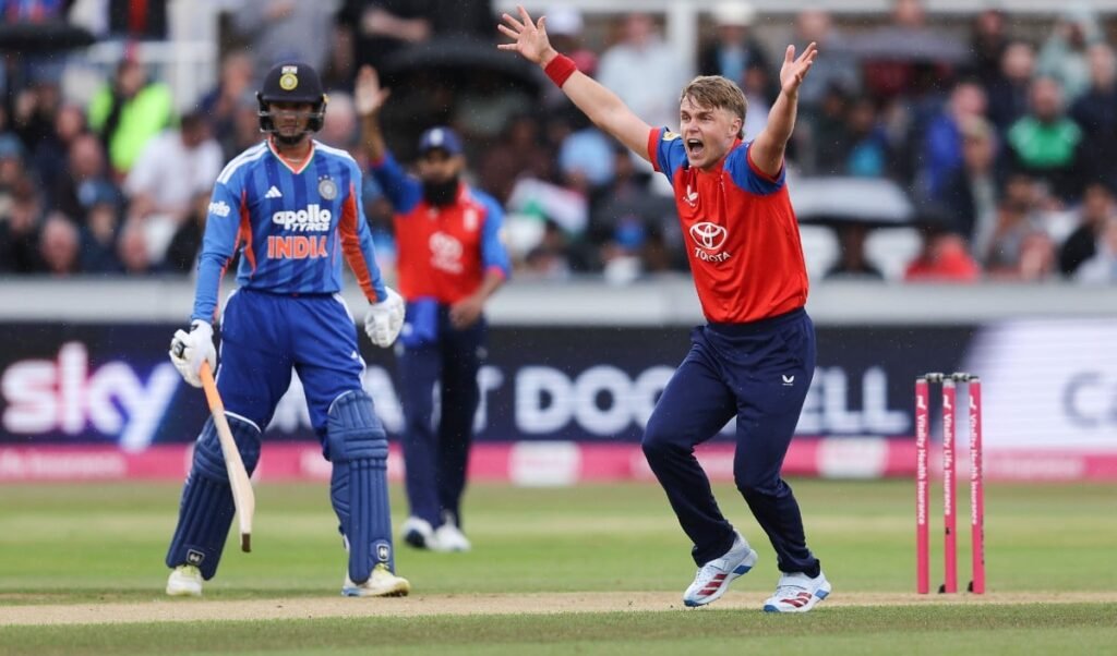 India vs England 1st T20 | अभिषेक शर्मा और श्रेयस अय्यर के अर्धशतकों से भारत ने बनाए 189 रन, पर बारिश ने फेरा पानी, पहला मैच रद्द India vs England 1st T20 | अभिषेक शर्मा और श्रेयस अय्यर के अर्धशतकों से भारत ने बनाए 189 रन, पर बारिश ने फेरा पानी, पहला मैच रद्द