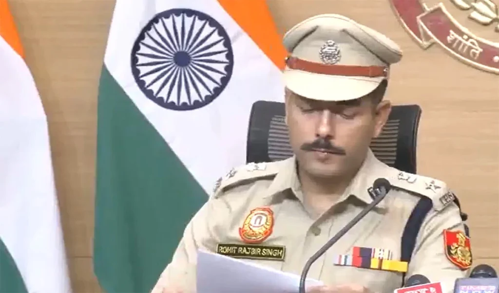 Jantar Mantar Protest का Pakistan Connection सामने आया ! Delhi Police ने प्रेस कांफ्रेंस में किये कई बड़े खुलासे Jantar Mantar Protest का Pakistan Connection सामने आया ! Delhi Police ने प्रेस कांफ्रेंस में किये कई बड़े खुलासे