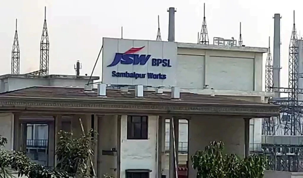 Jindal Steel Q1 Results: खर्चों के बोझ से Profit 43% लुढ़का, मगर Revenue और Production में आई भारी बढ़त Jindal Steel Q1 Results: खर्चों के बोझ से Profit 43% लुढ़का, मगर Revenue और Production में आई भारी बढ़त