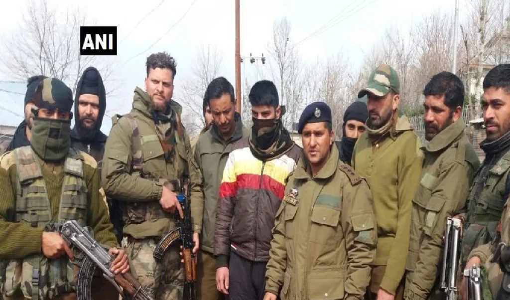 Kashmir की SIA को बड़ी कामयाबी, 2013 हमले के मास्टरमाइंड कंडू के खिलाफ Red Corner Notice जारी Kashmir की SIA को बड़ी कामयाबी, 2013 हमले के मास्टरमाइंड कंडू के खिलाफ Red Corner Notice जारी