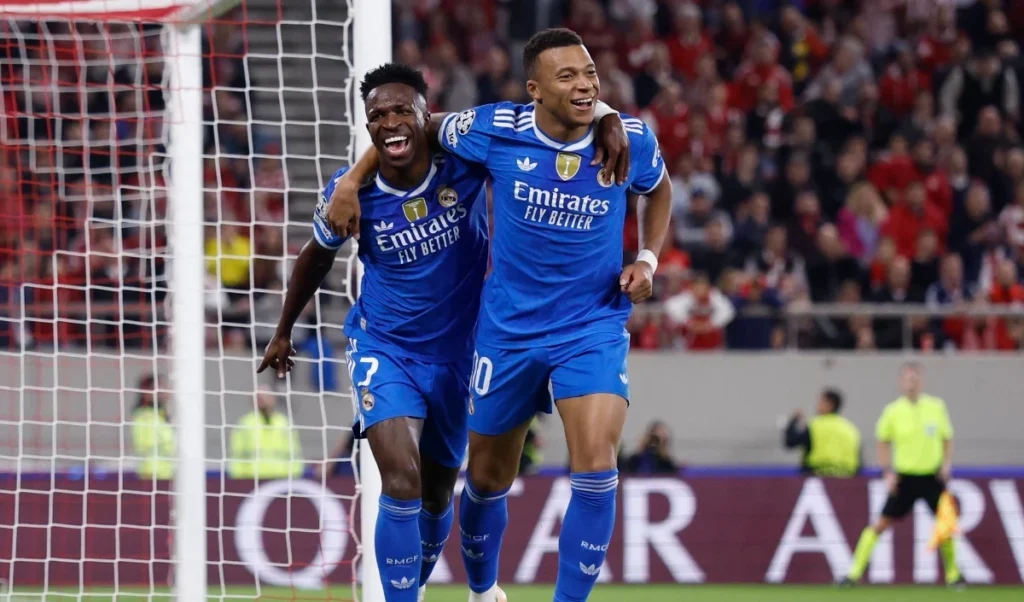 Kylian Mbappe Fit: स्पेन से भिड़ने को तैयार कप्तान Mbappe, Tchouaméni की वापसी से मजबूत हुई France की दीवार Kylian Mbappe Fit: स्पेन से भिड़ने को तैयार कप्तान Mbappe, Tchouaméni की वापसी से मजबूत हुई France की दीवार