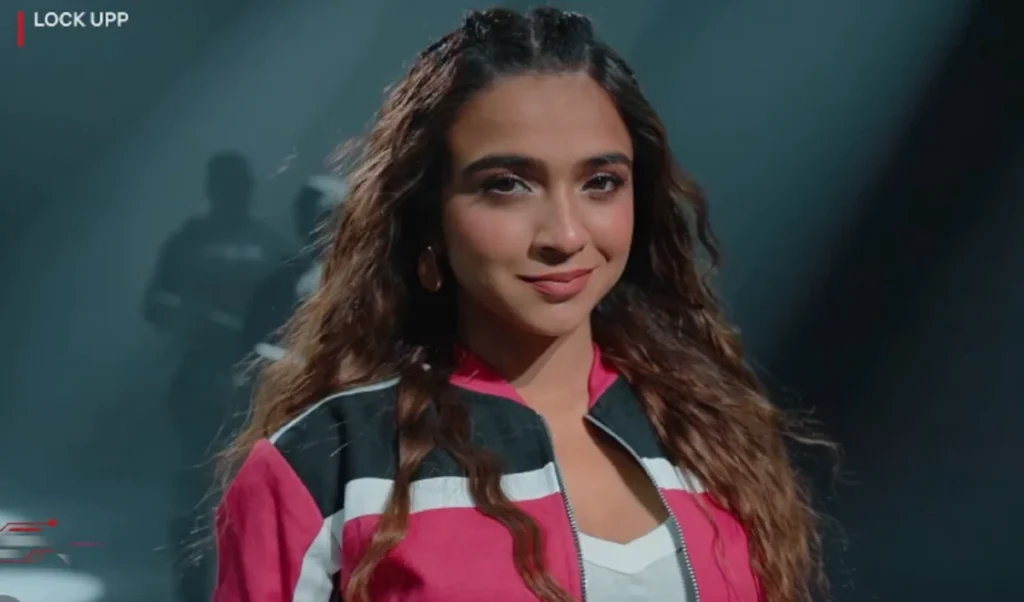 Lock Upp 2 में नया धमाका! Apoorva उर्फ The Rebel Kid की वाइल्डकार्ड एंट्री, बोलीं- मुझे शिल्पा शिंदे बिल्कुल पसंद नहीं Lock Upp 2 में नया धमाका! Apoorva उर्फ The Rebel Kid की वाइल्डकार्ड एंट्री, बोलीं- मुझे शिल्पा शिंदे बिल्कुल पसंद नहीं