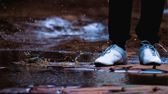 Looking for shoes that don’t get slippery during the monsoon? I found these options for both men and women Looking for shoes that don’t get slippery during the monsoon? I found these options for both men and women