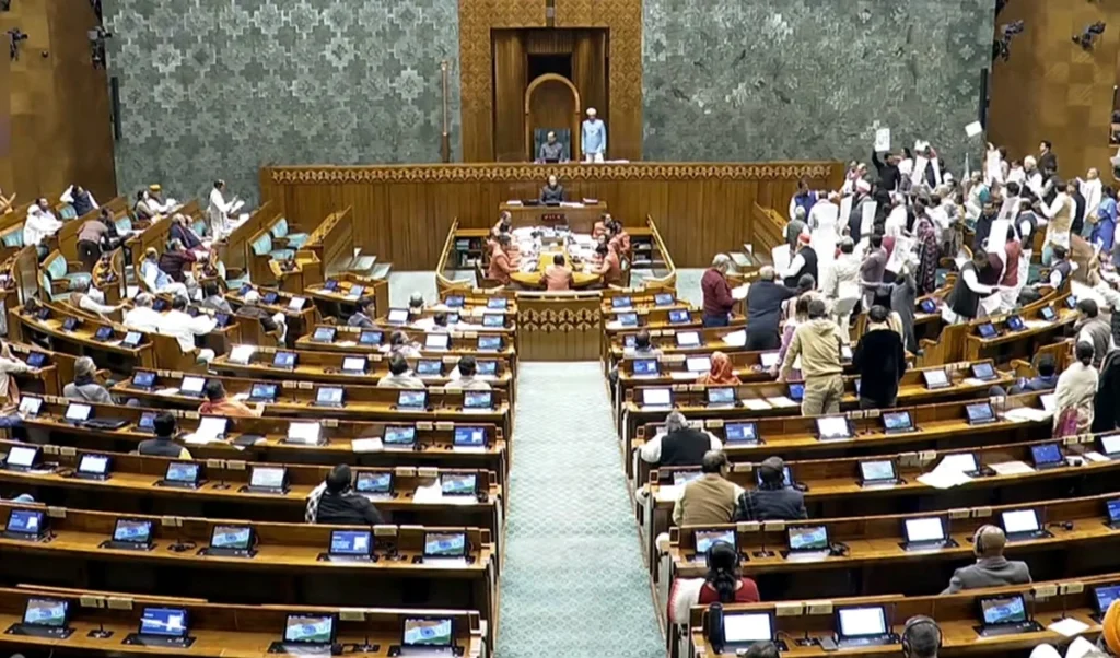 Monsoon Session Strategy: एक देश-एक चुनाव’ पर सस्पेंस, Women’s Reservation Bill से विपक्ष को बांटने की तैयारी Monsoon Session Strategy: एक देश-एक चुनाव’ पर सस्पेंस, Women’s Reservation Bill से विपक्ष को बांटने की तैयारी