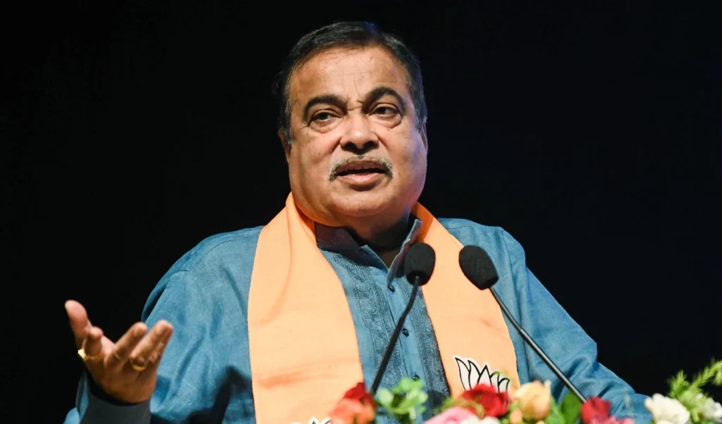 Nitin Gadkari का Master Plan: भारत में चलेंगी Flying Buses, ₹22 लाख करोड़ के फ्यूल इम्पोर्ट को कम करने की तैयारी Nitin Gadkari का Master Plan: भारत में चलेंगी Flying Buses, ₹22 लाख करोड़ के फ्यूल इम्पोर्ट को कम करने की तैयारी