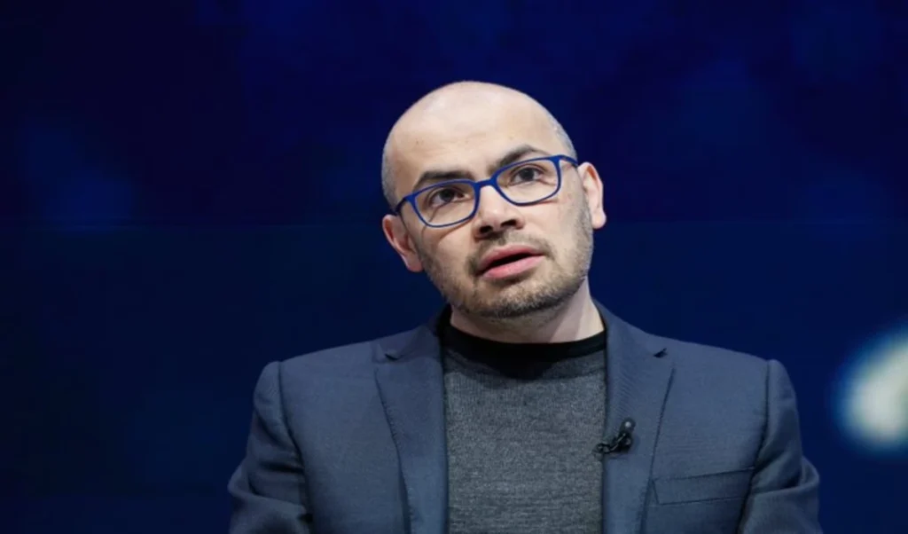 Nobel Prize विनर Demis Hassabis का बड़ा दावा: इंसानी दिमाग से तेज होगा AGI, निगरानी के लिए बने Global Body Nobel Prize विनर Demis Hassabis का बड़ा दावा: इंसानी दिमाग से तेज होगा AGI, निगरानी के लिए बने Global Body