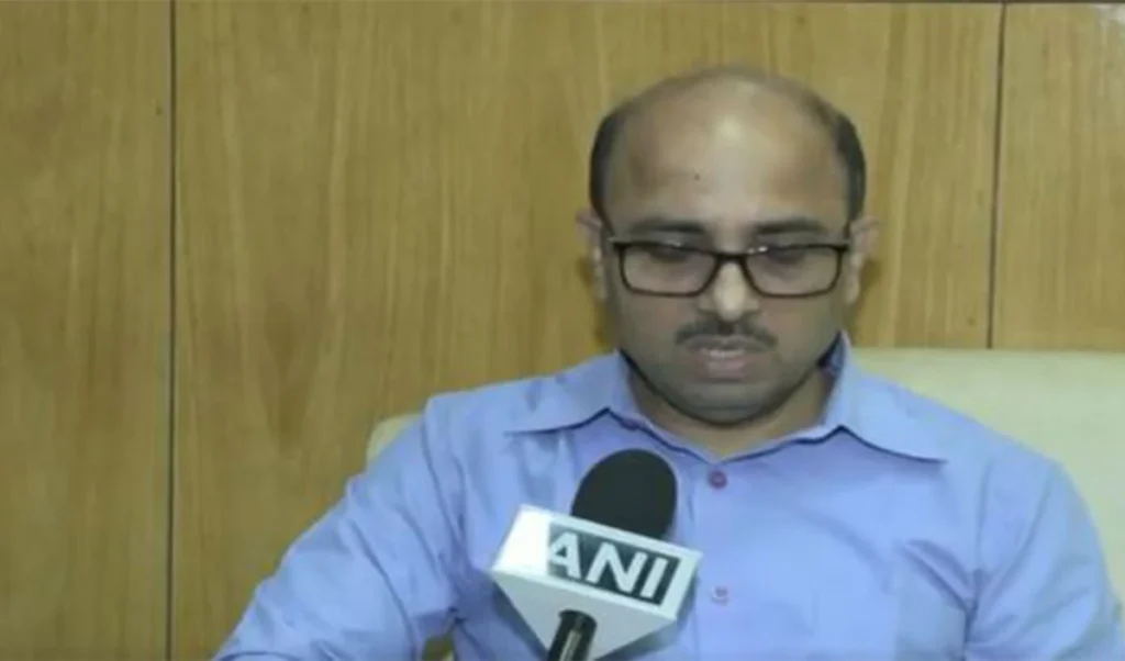 Odisha की Draft Voter List में बड़ा फेरबदल, 20 लाख से ज़्यादा नाम हटे, 4 August तक मौका Odisha की Draft Voter List में बड़ा फेरबदल, 20 लाख से ज़्यादा नाम हटे, 4 August तक मौका