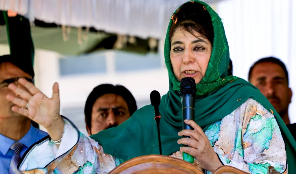 PDP ने ठुकराया NC का न्योता, Mehbooba बोलीं- Statehood नहीं, Article 370 बहाली मुख्य मुद्दा